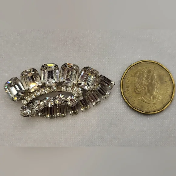 Vintage Glam Rhinestone Brooch / Pendant - Picture 3 of 3